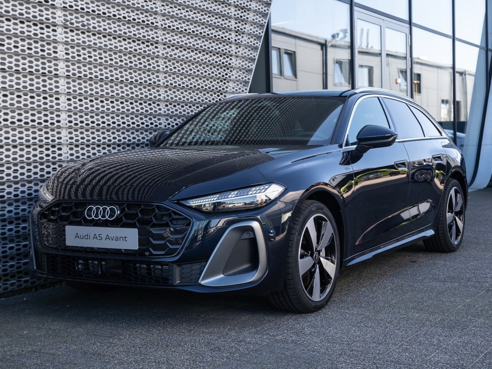 Audi A5 Avant e-hybrid