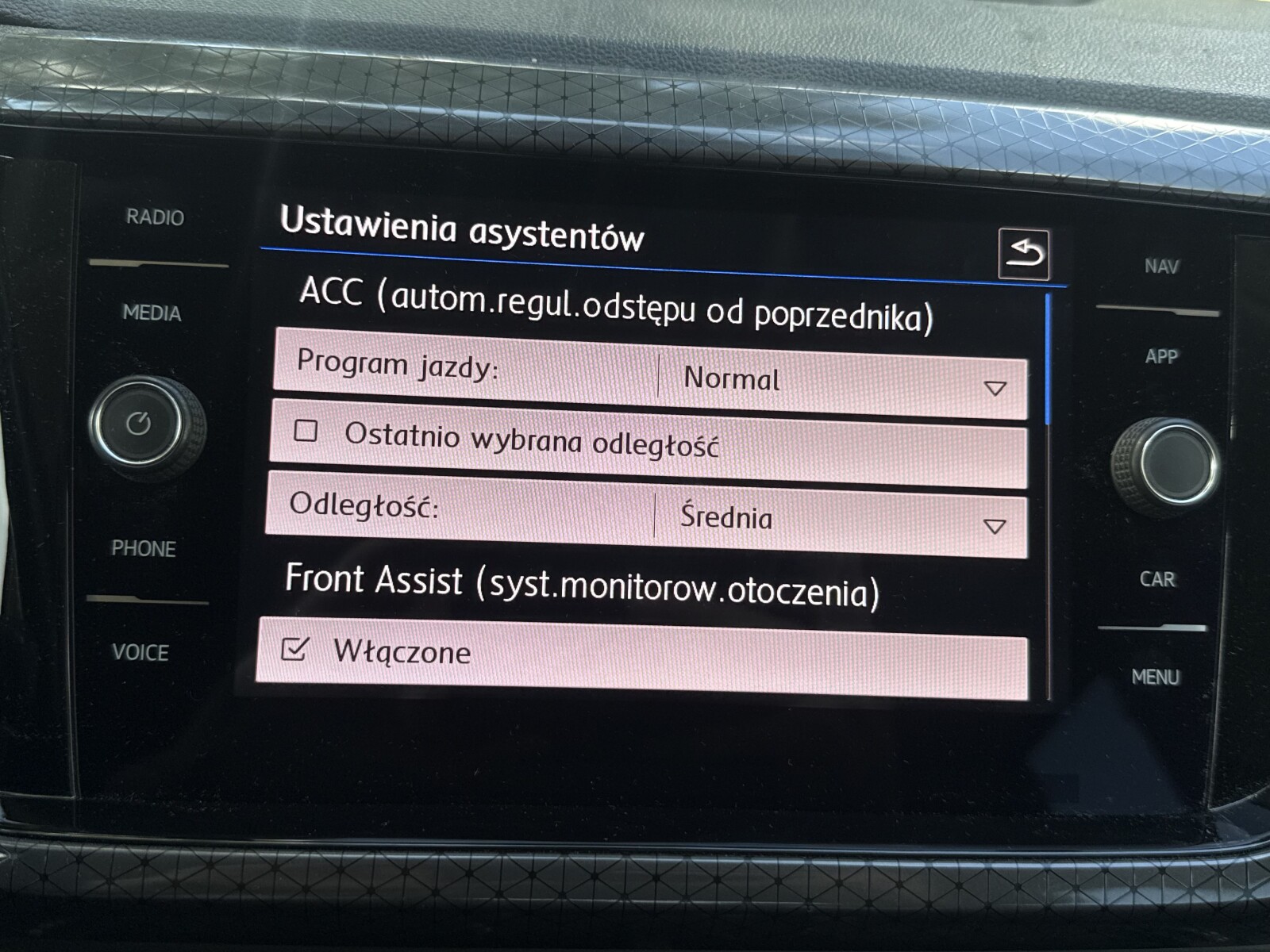 Volkswagen T-Cross - zdjęcie 20