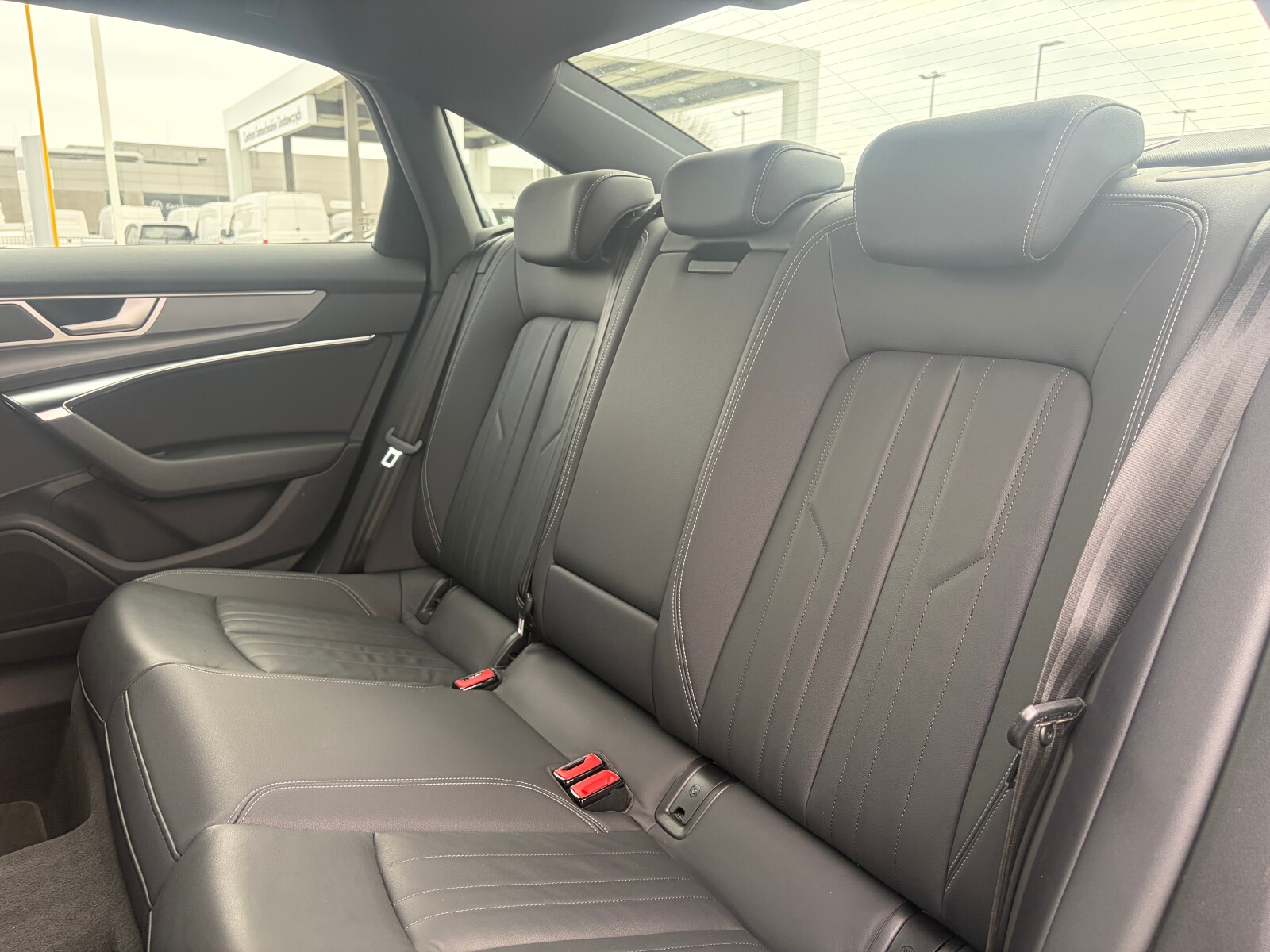Audi A6 Limousine - zdjęcie 26