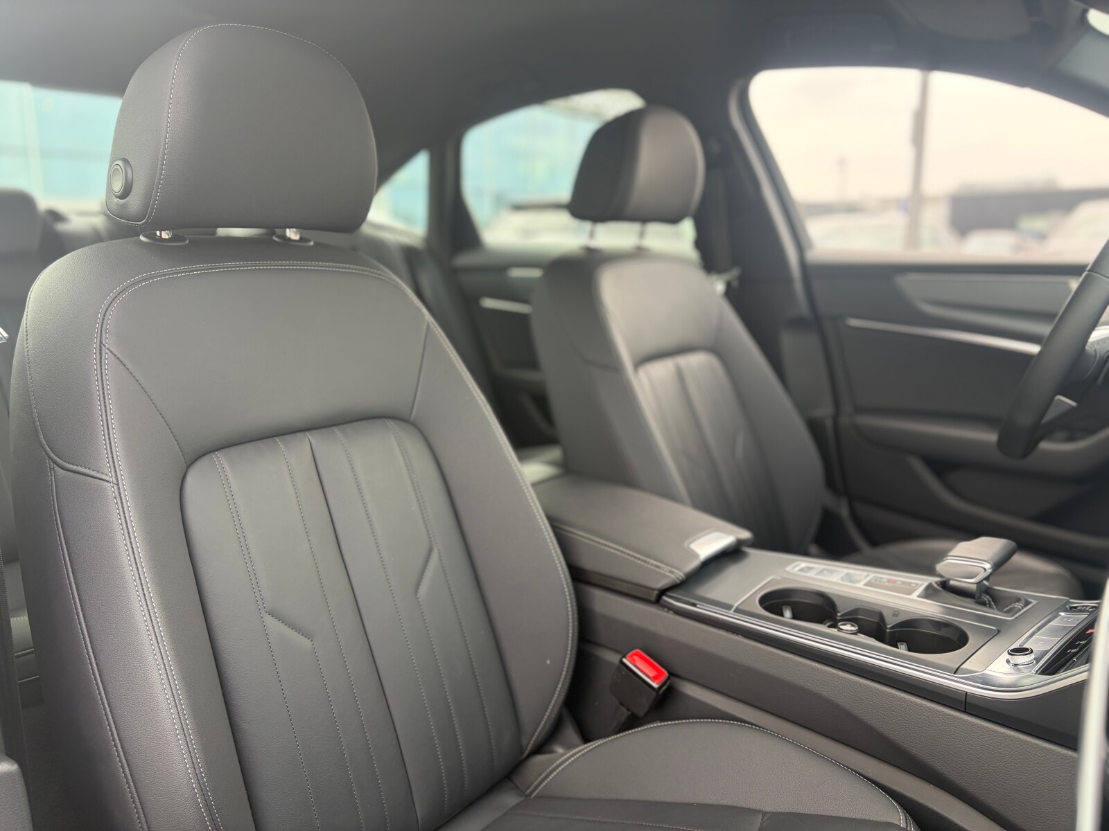 Audi A6 Limousine - zdjęcie 23