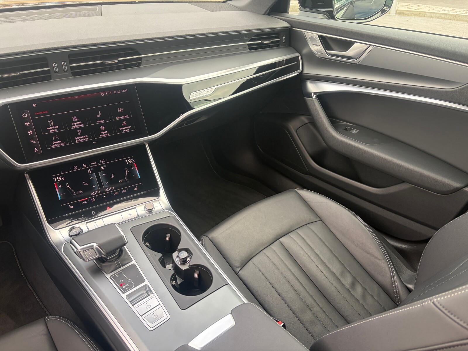 Audi A6 Limousine - zdjęcie 21