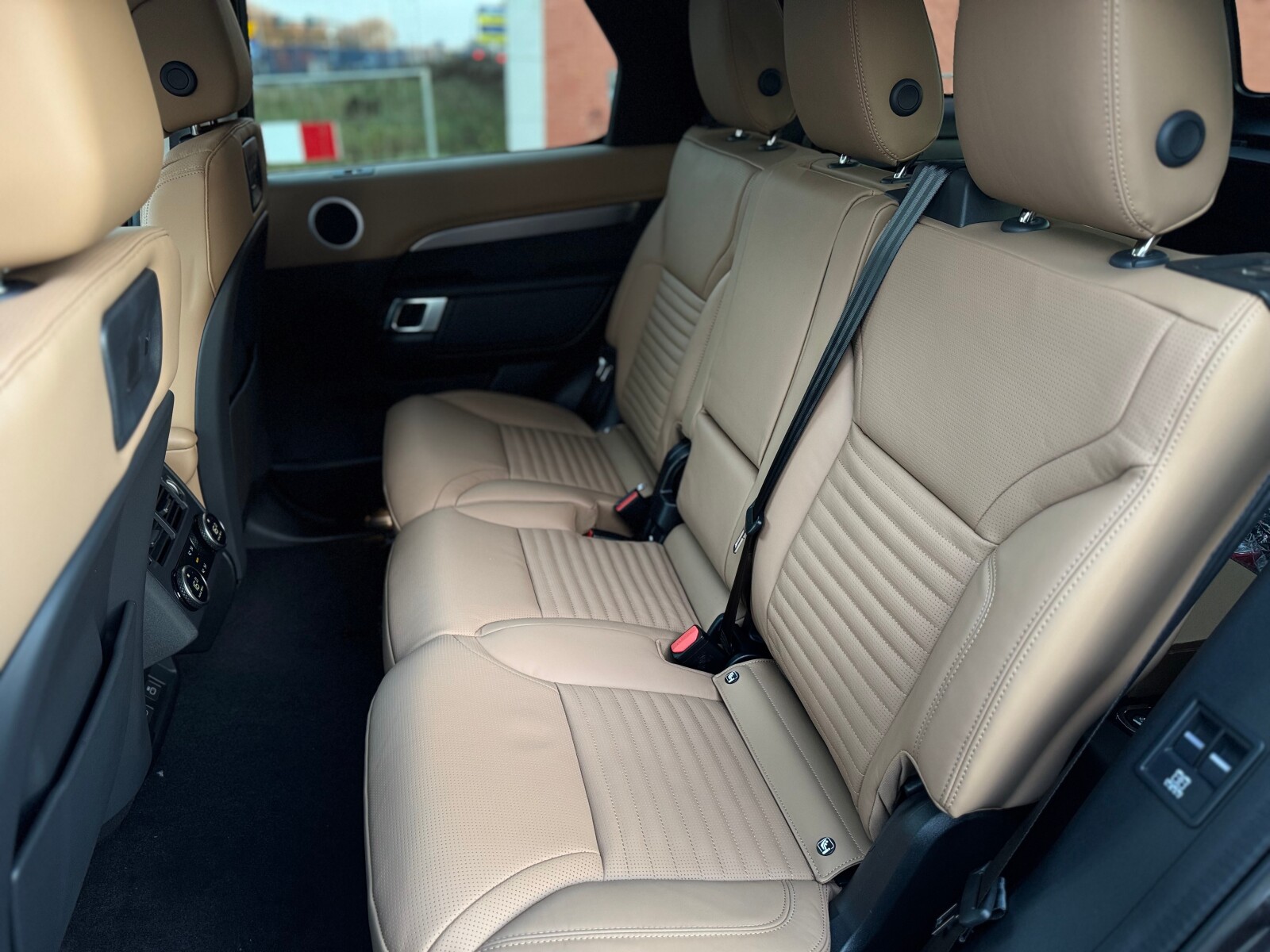 Land Rover Discovery - zdjęcie 12