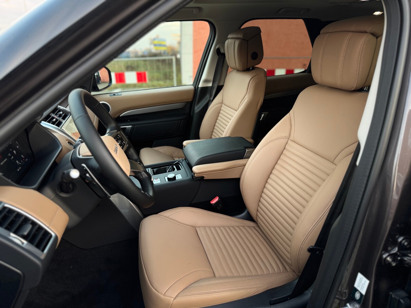 Land Rover Discovery - zdjęcie 6