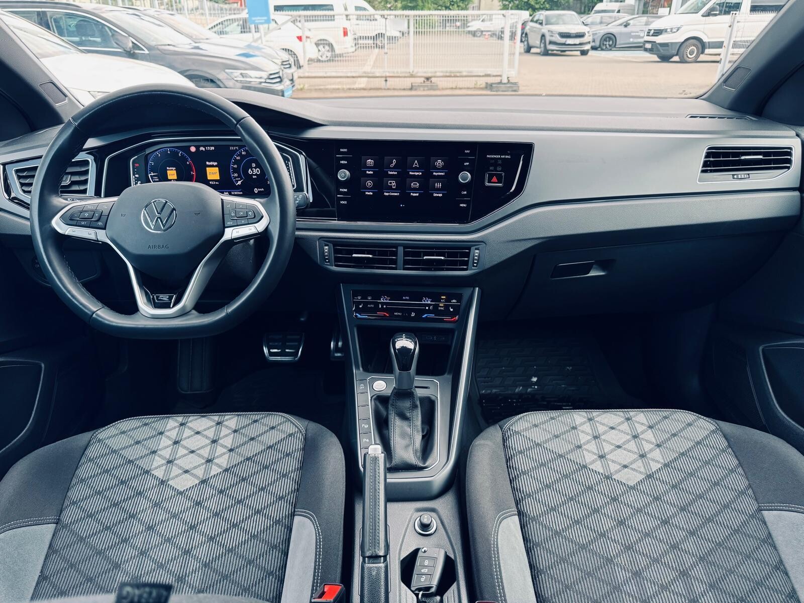 Volkswagen Taigo - zdjęcie 15