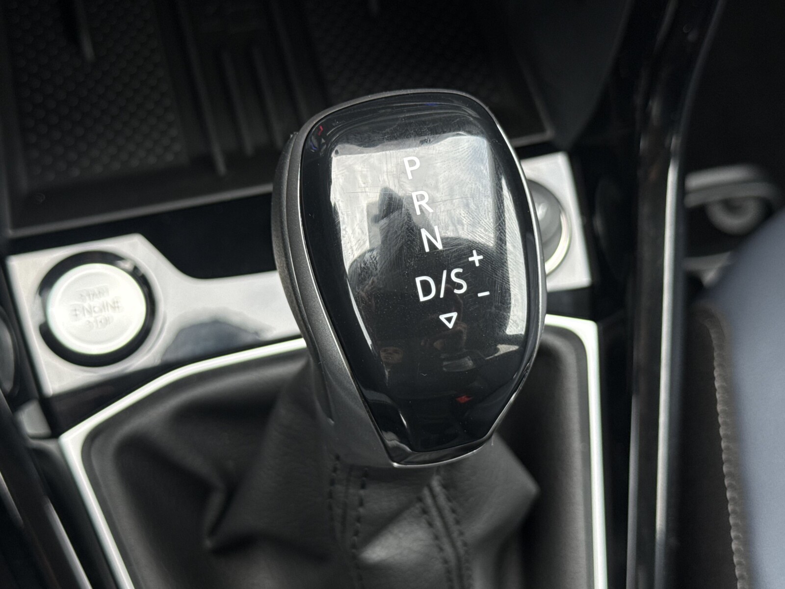 Volkswagen T-Cross - zdjęcie 22