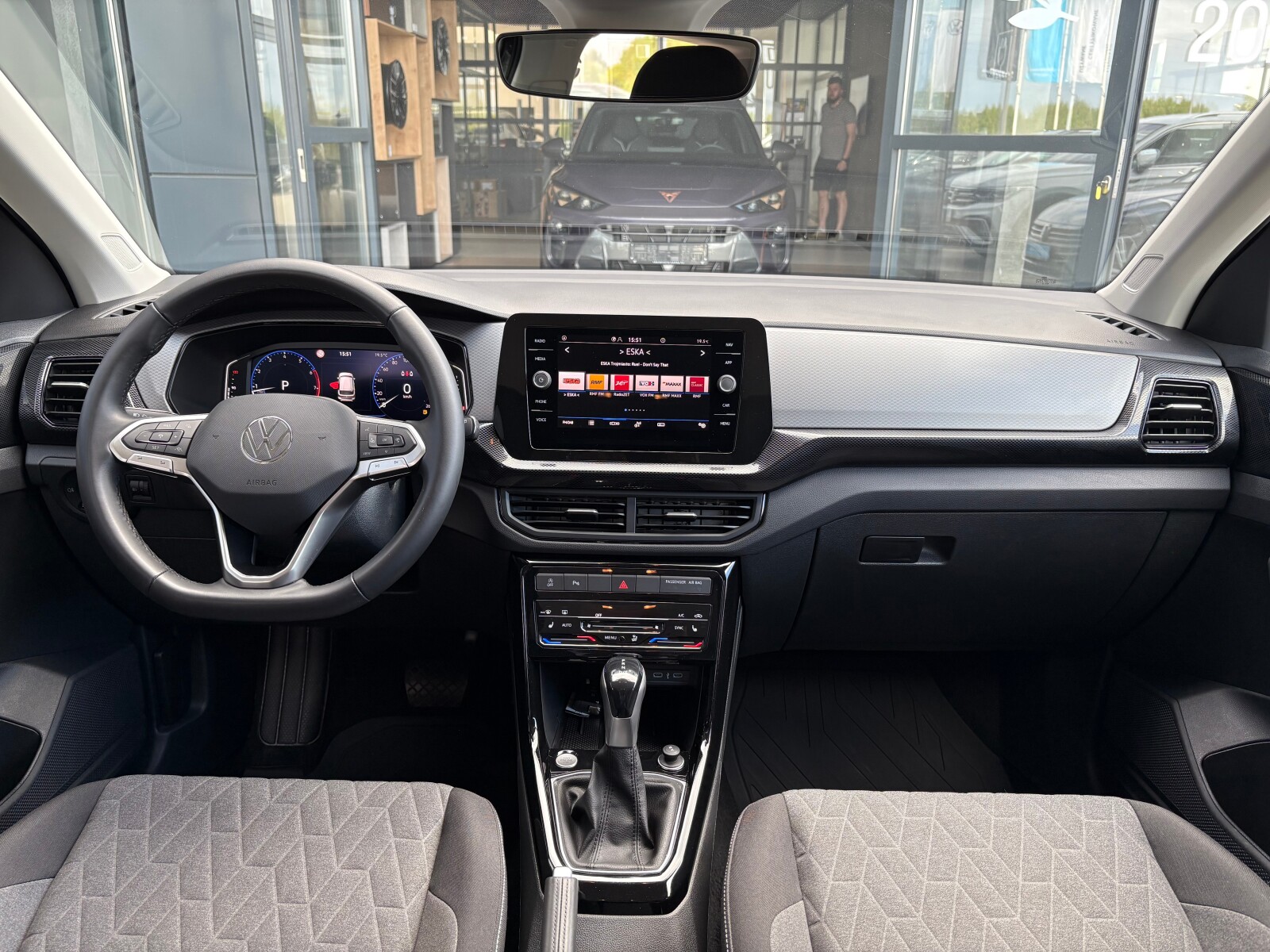 Volkswagen T-Cross - zdjęcie 10