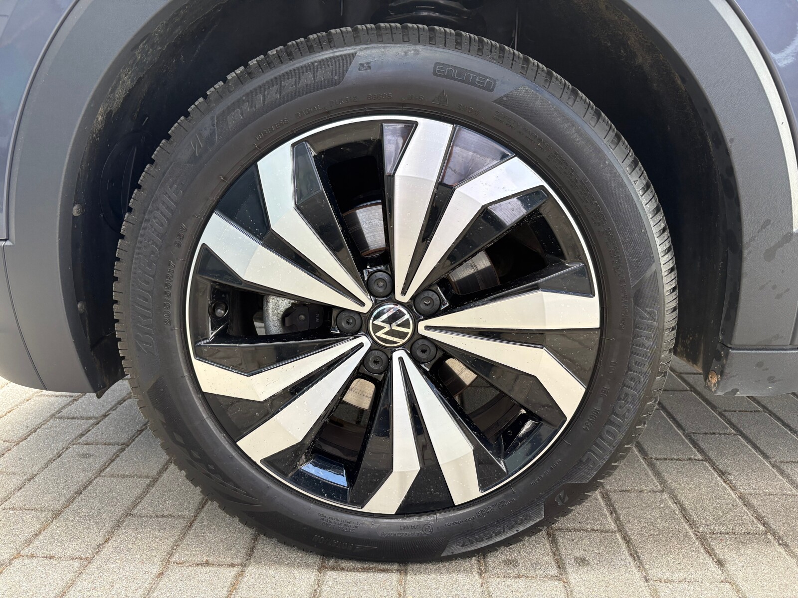 Volkswagen T-Cross - zdjęcie 9