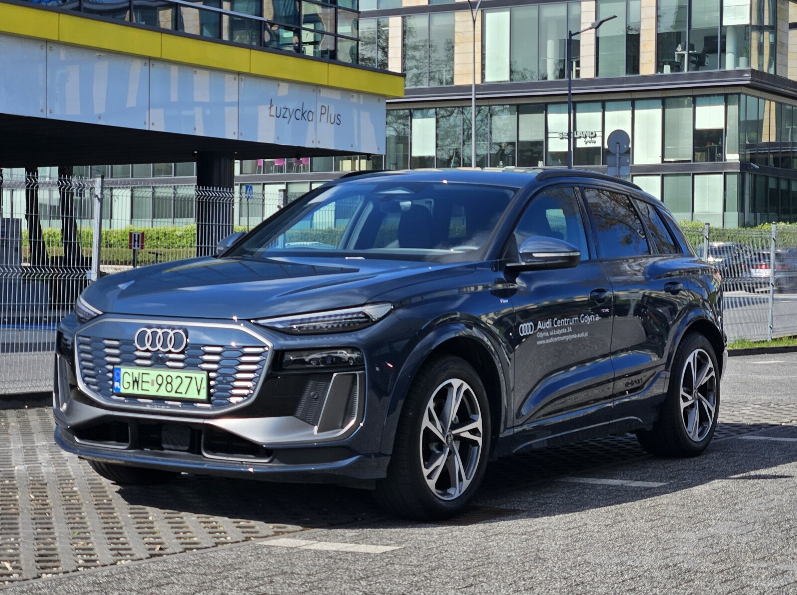 Audi Q6 e-tron