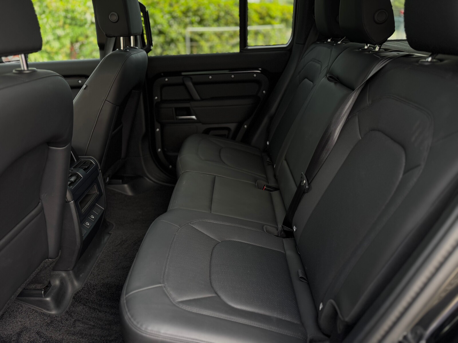 Land Rover Defender - zdjęcie 25