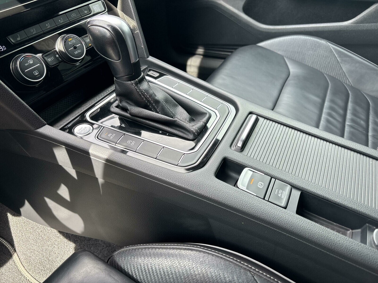 Volkswagen Arteon - zdjęcie 17