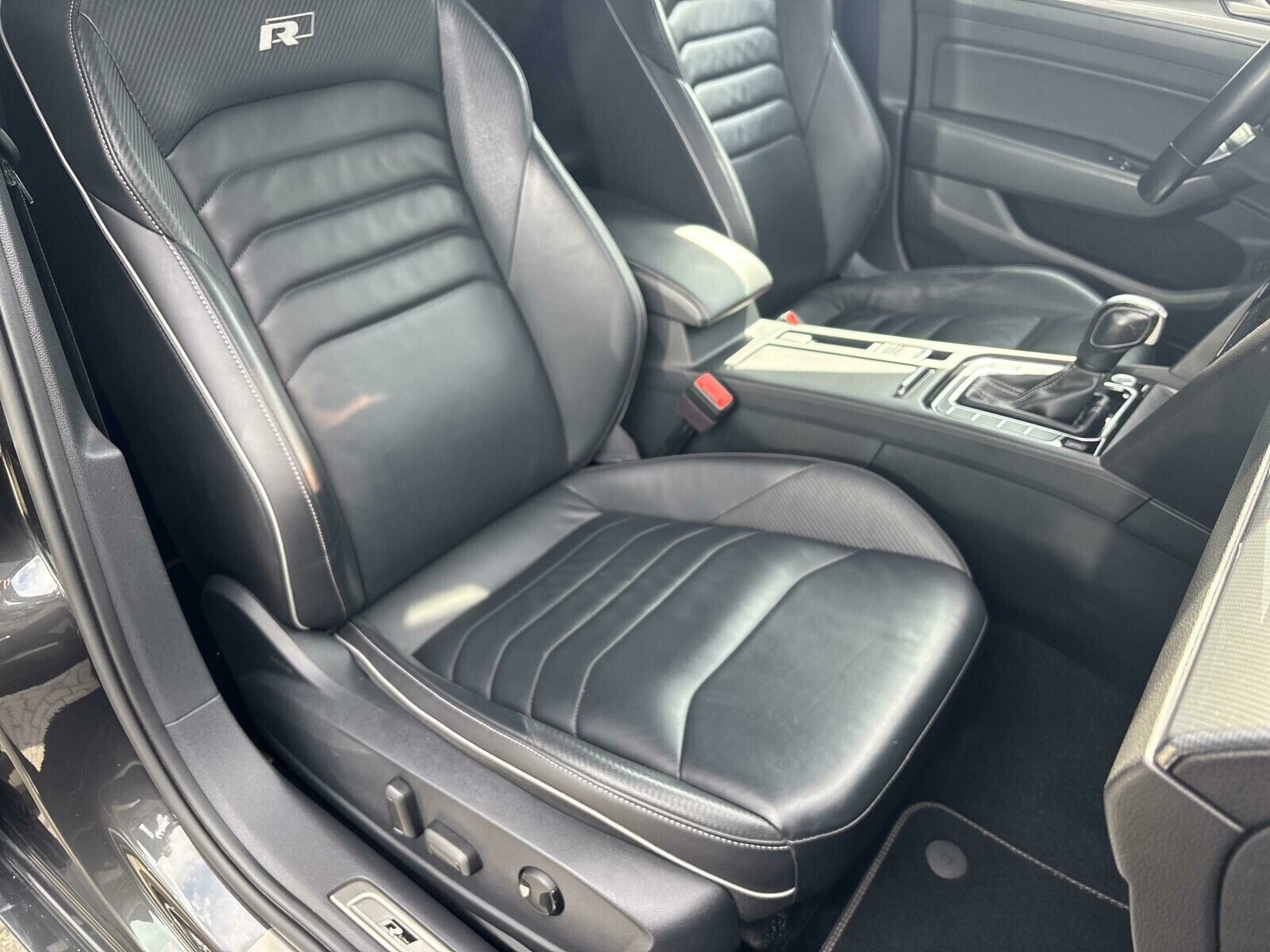 Volkswagen Arteon - zdjęcie 35