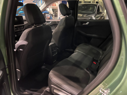 Ford Kuga Active X 2.5 FHEV 180 KM ECVT