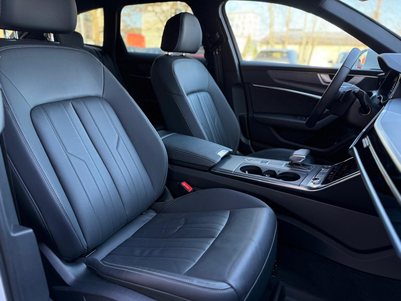 Audi A6 Avant - zdjęcie 24