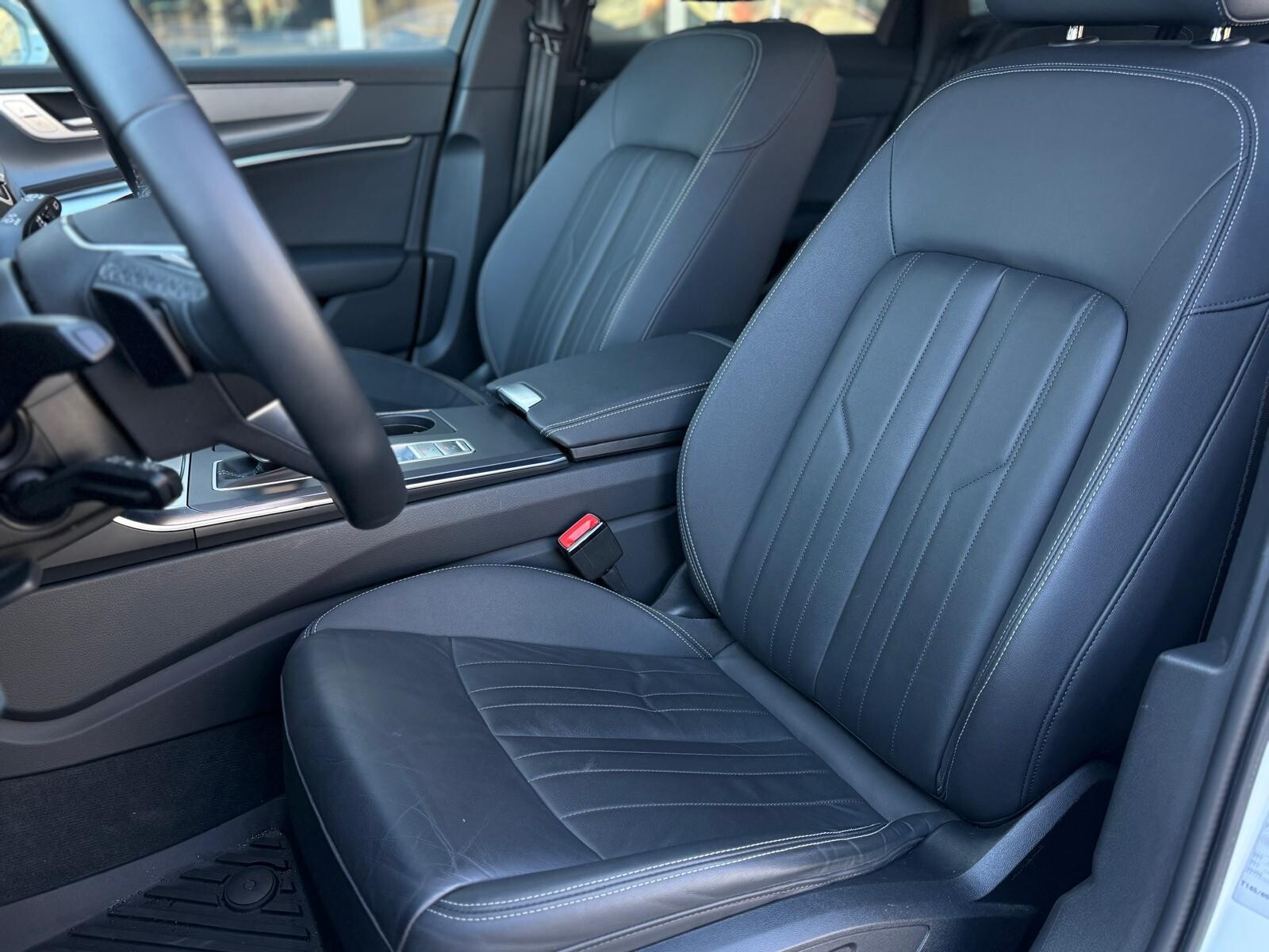 Audi A6 Avant - zdjęcie 15