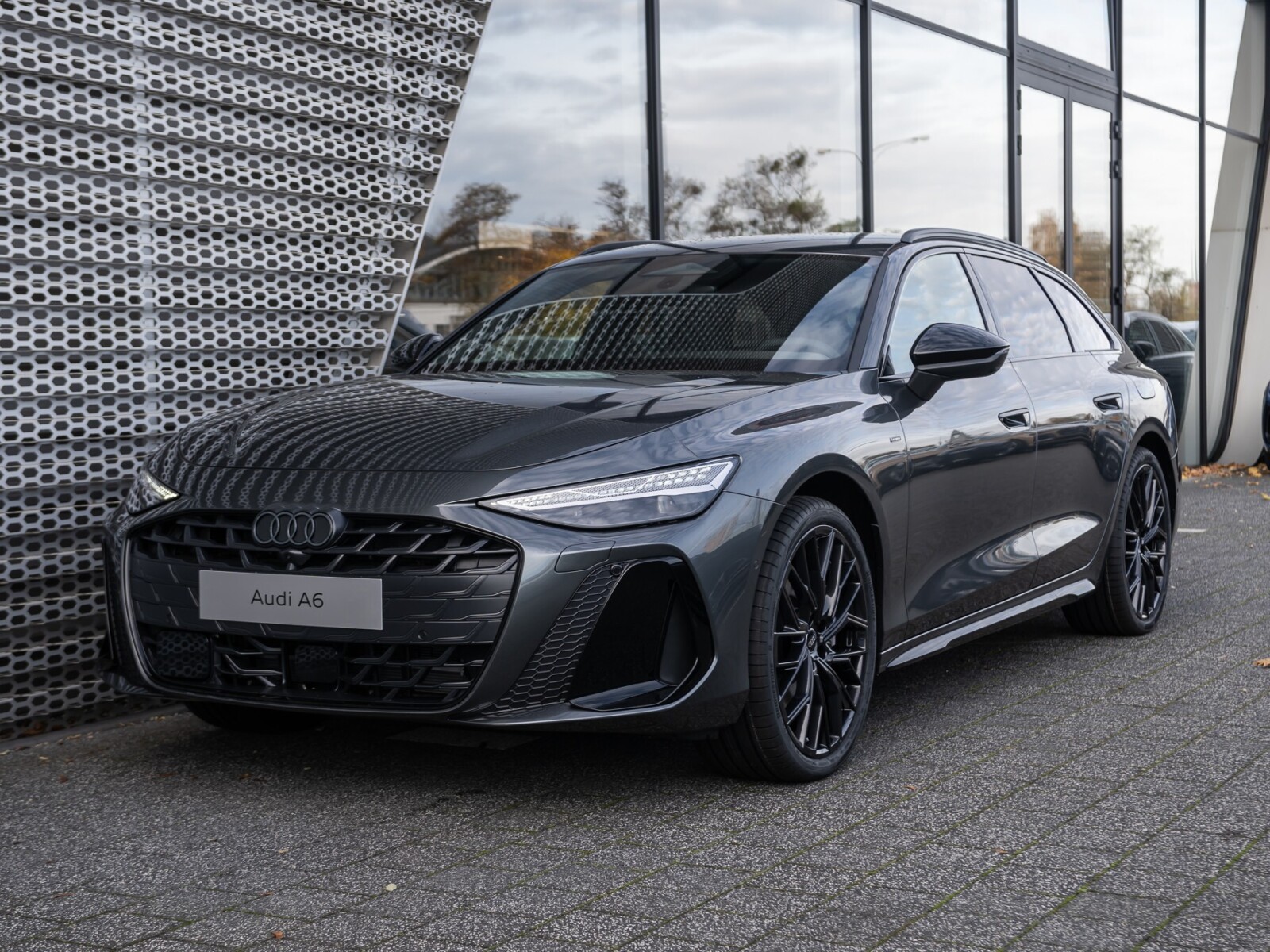 Audi A6 Avant e-hybrid