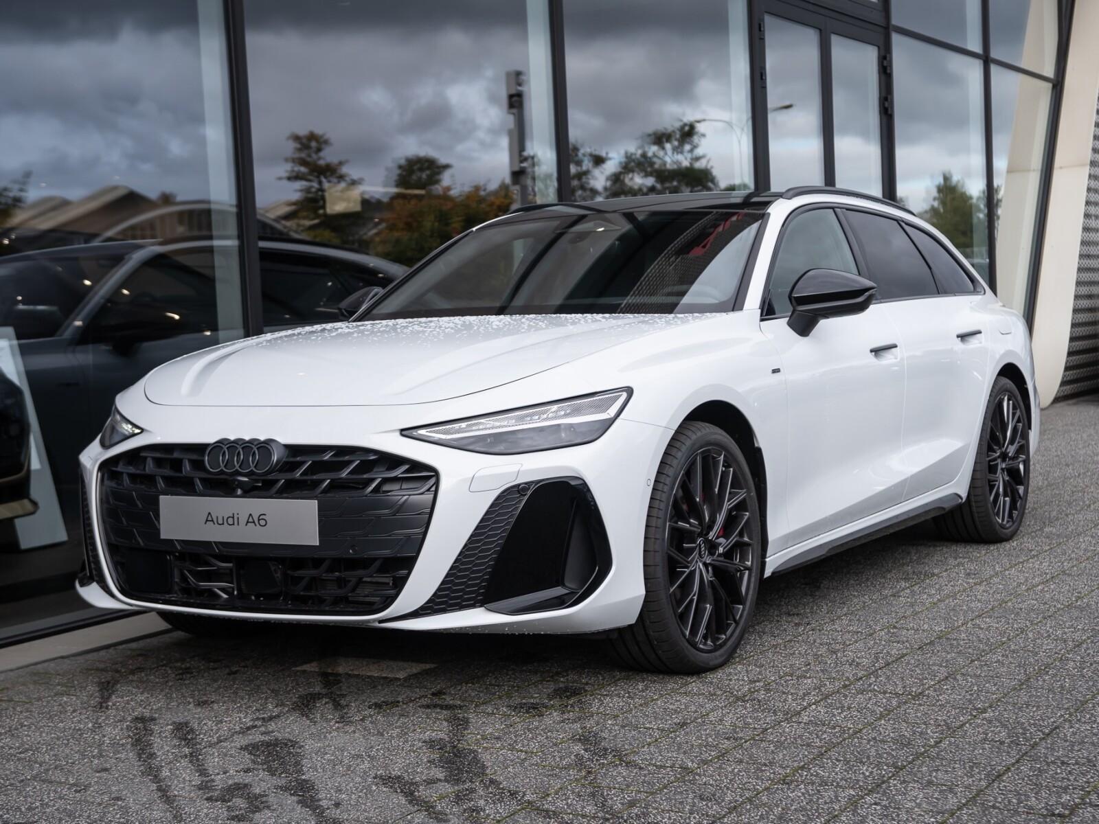 Audi A6 Avant e-hybrid