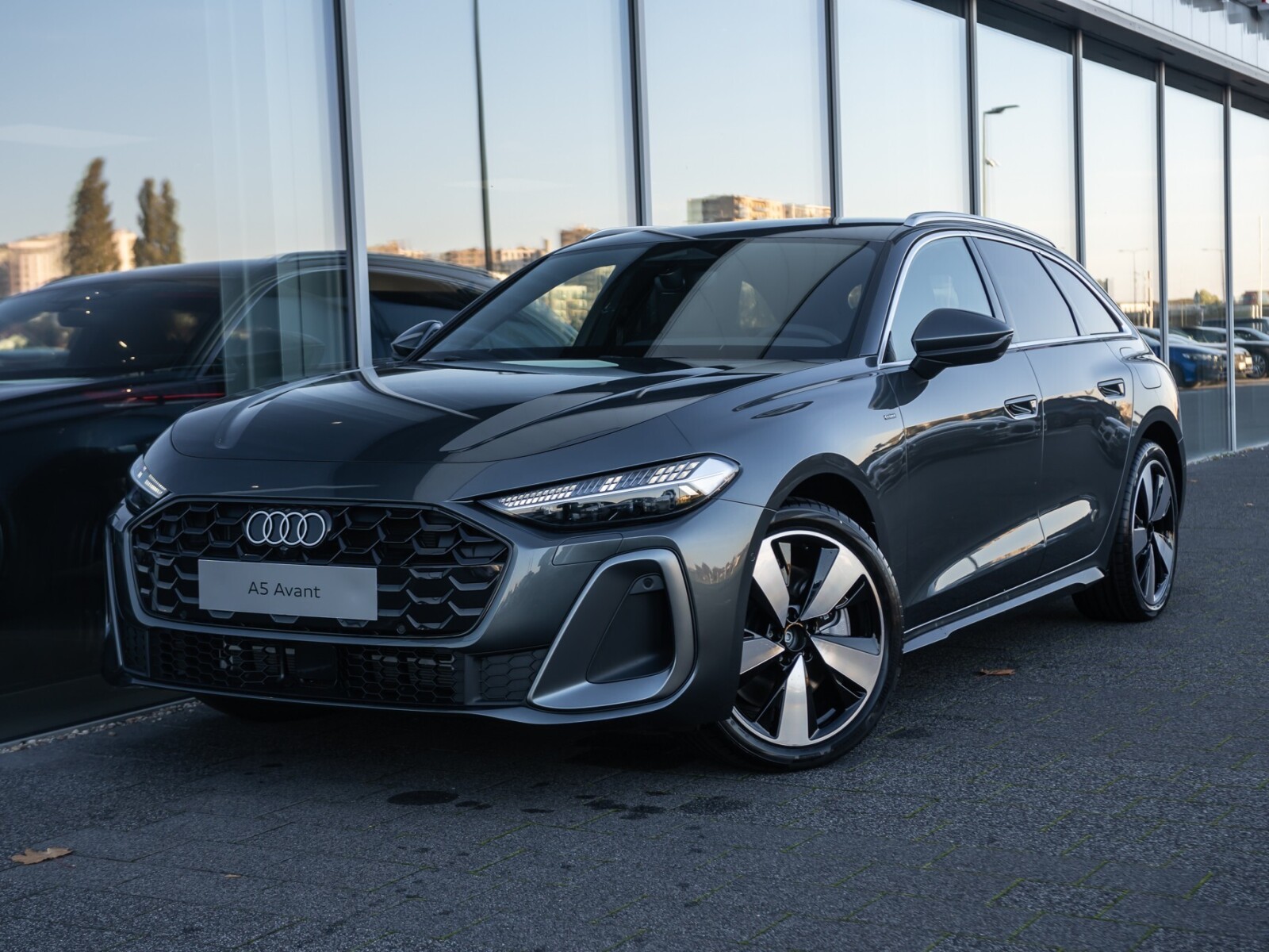 Audi A5 Avant e-hybrid