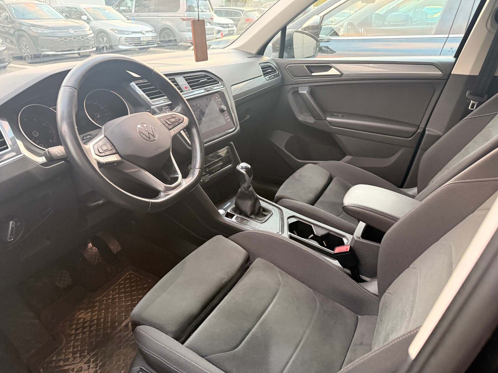 Volkswagen Tiguan - zdjęcie 3