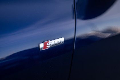 Od Ręki / Reflektory LED / Akt. Tempomat / Park Assist / Sound System