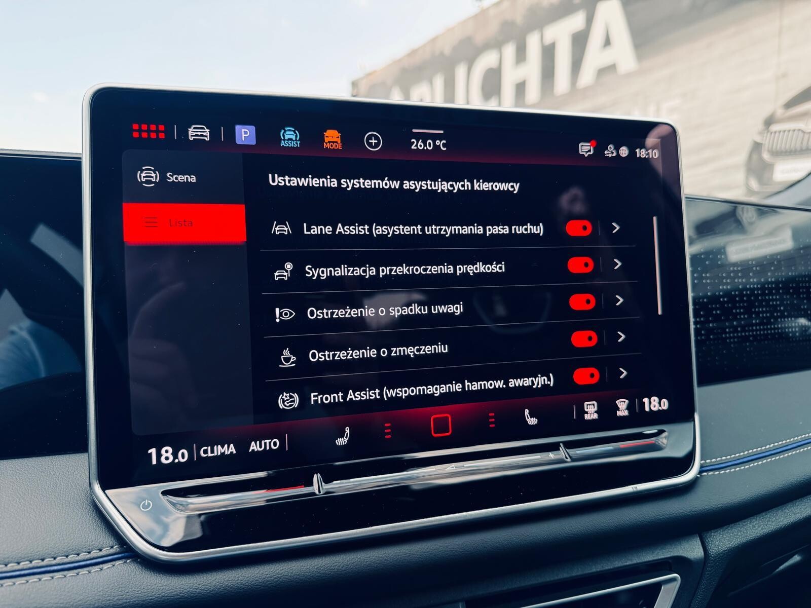 Volkswagen Tiguan - zdjęcie 23