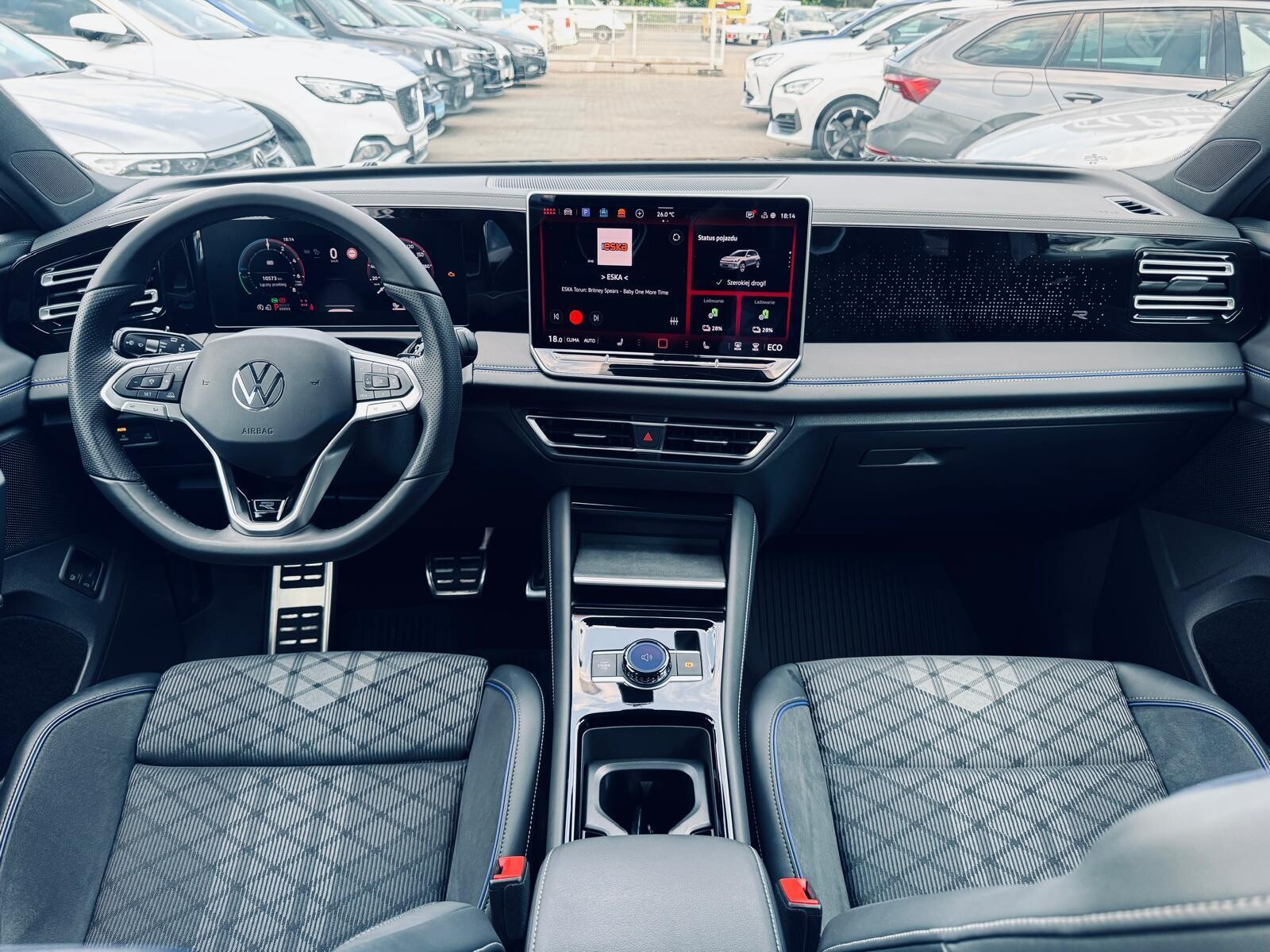 Volkswagen Tiguan - zdjęcie 15