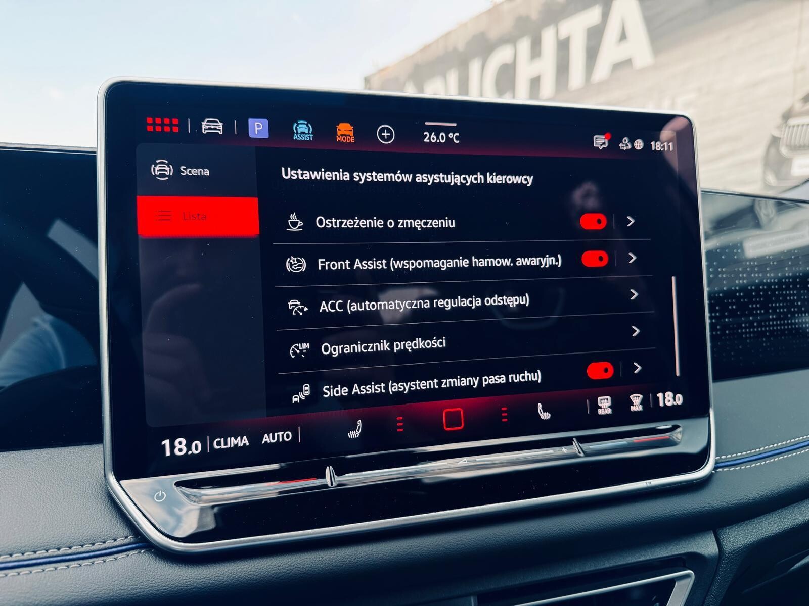 Volkswagen Tiguan - zdjęcie 24