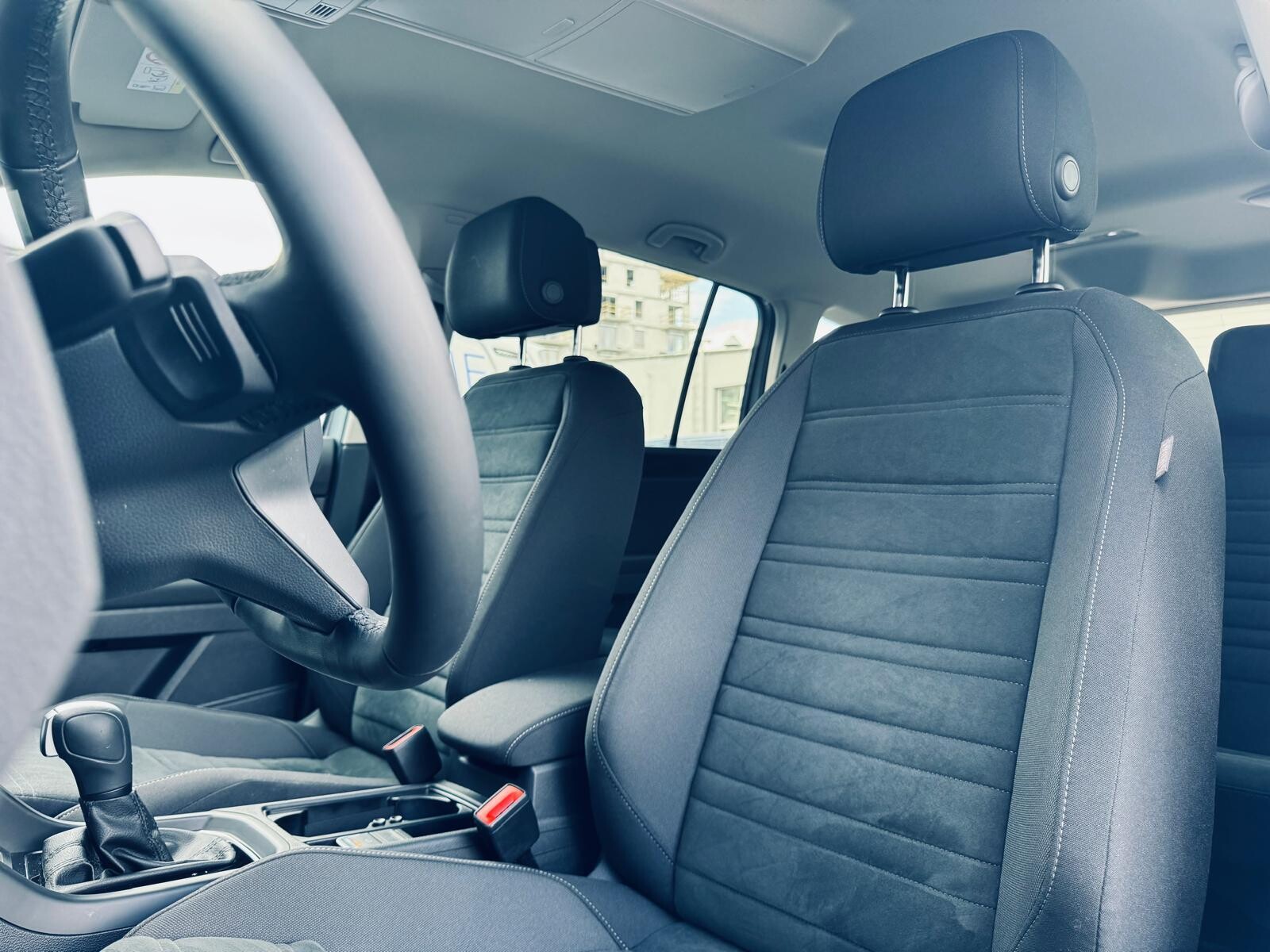 Volkswagen Touran - zdjęcie 15