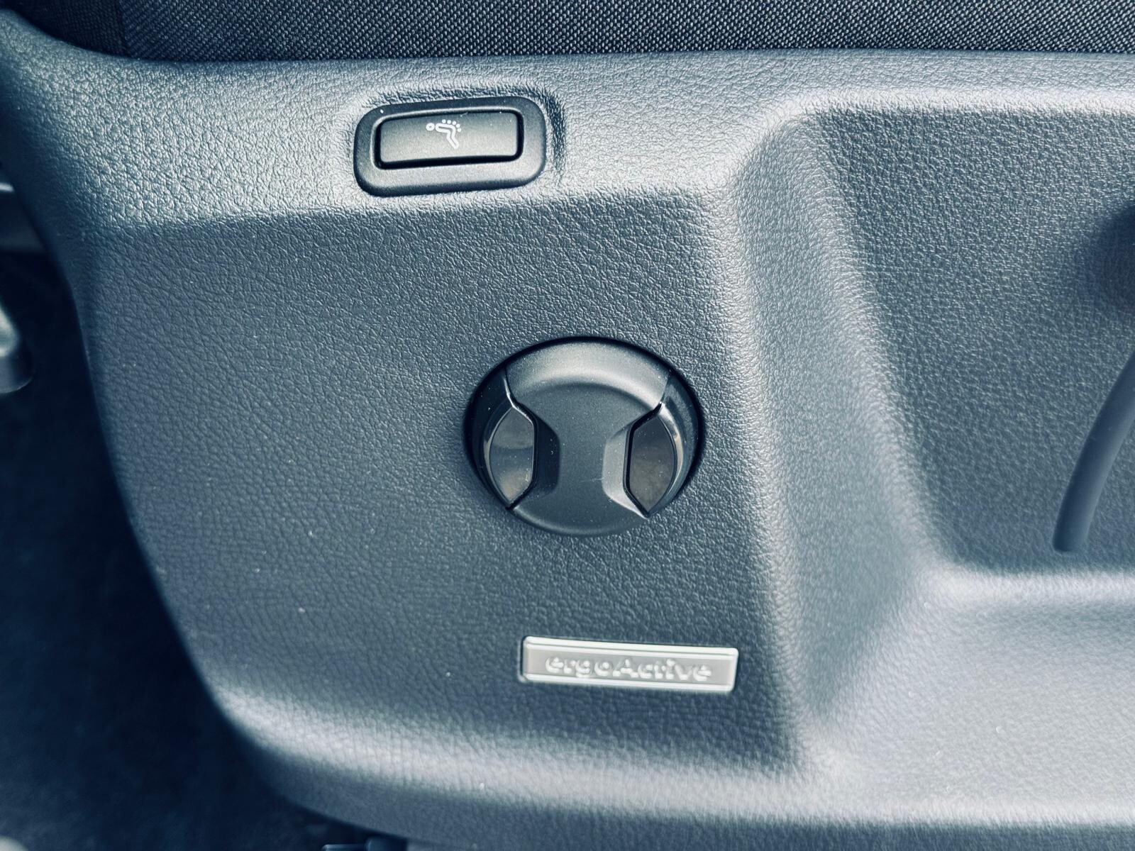 Volkswagen Touran - zdjęcie 17