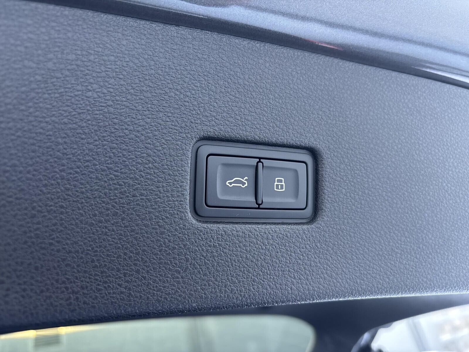 Audi Q8 - zdjęcie 33