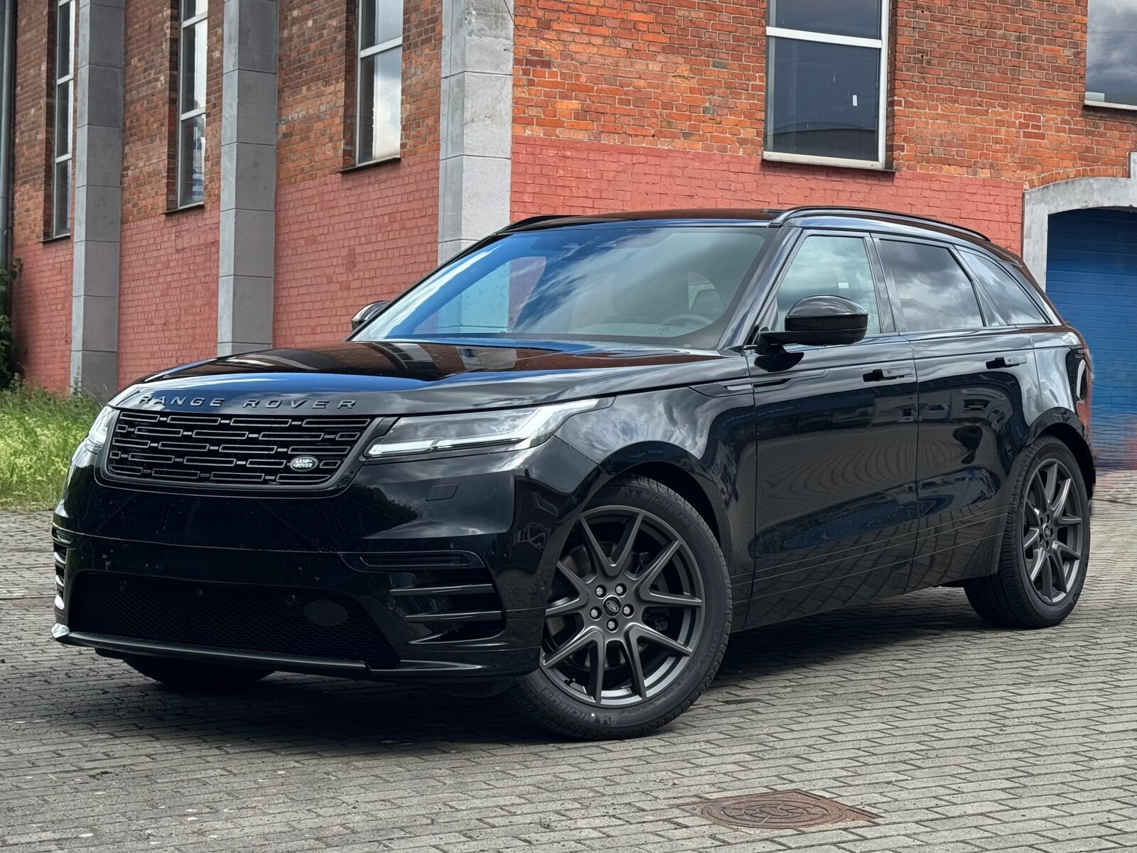 Range Rover Velar MY26 3.0 I6 400 PS AWD Auto Dynamic SE