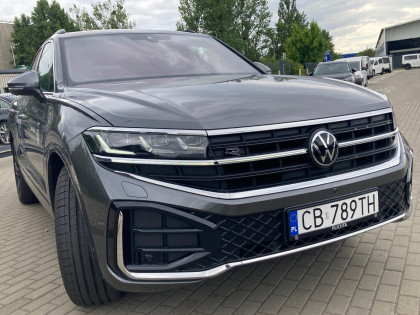 DEMO OD RĘKI ! Touareg R-Line 3.0 V6 TDI 4MOTION 210 KW / 286 KM