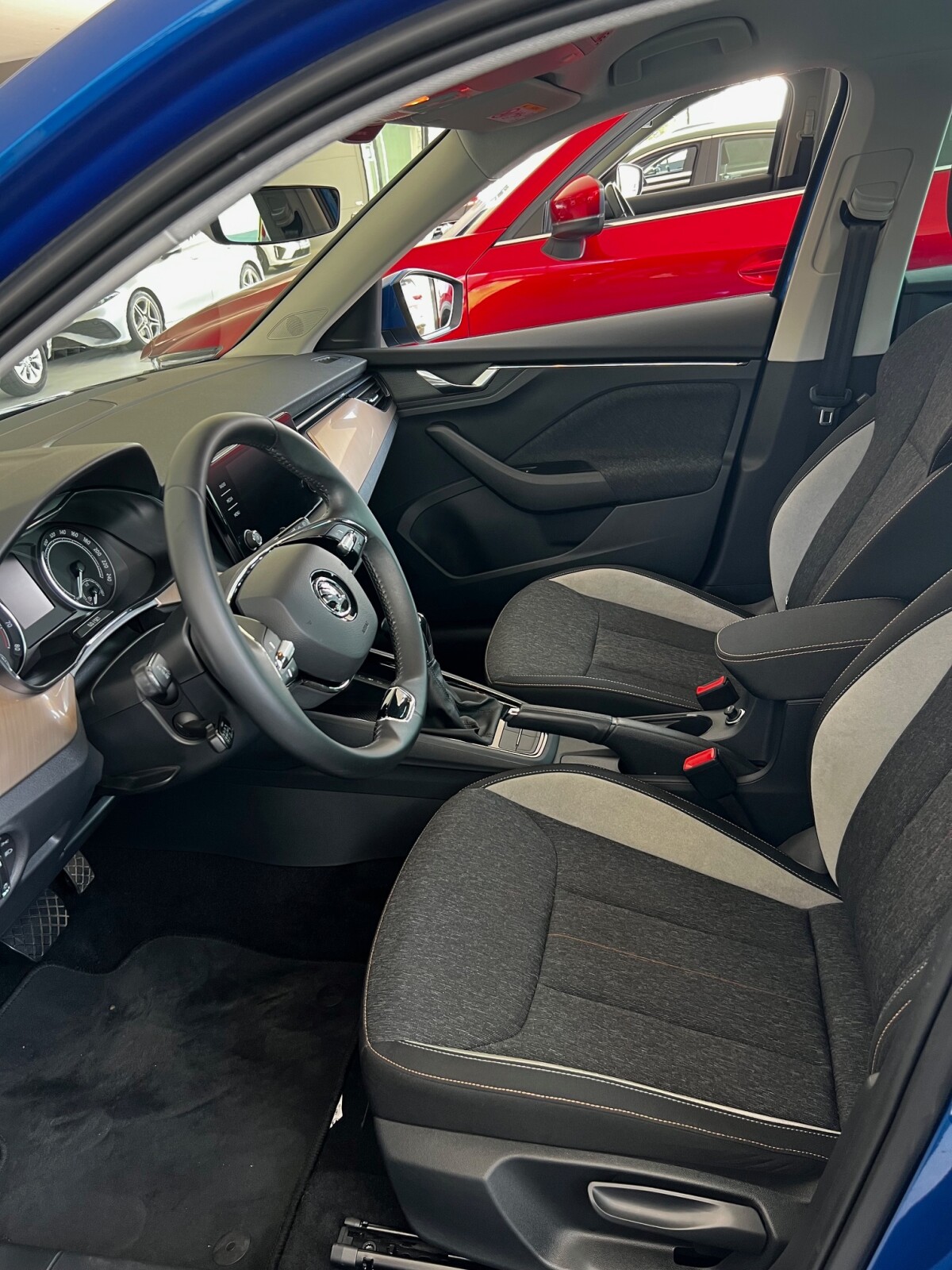 Škoda Kamiq - zdjęcie 14