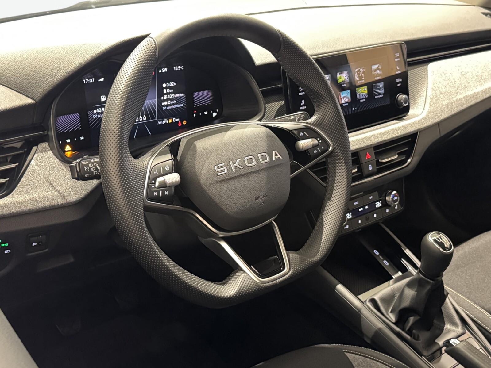 Škoda Kamiq - zdjęcie 18
