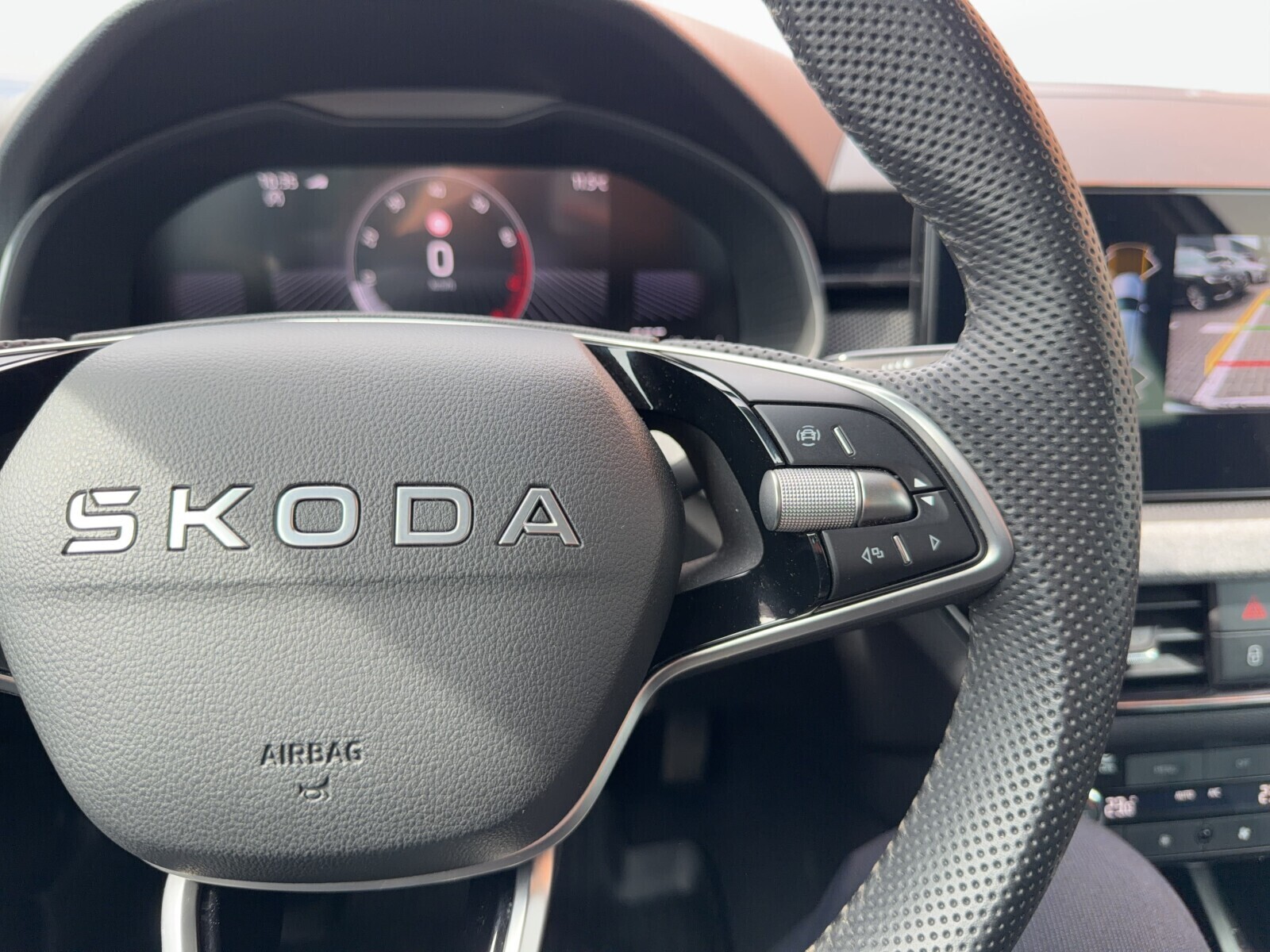 Škoda Kamiq - zdjęcie 16