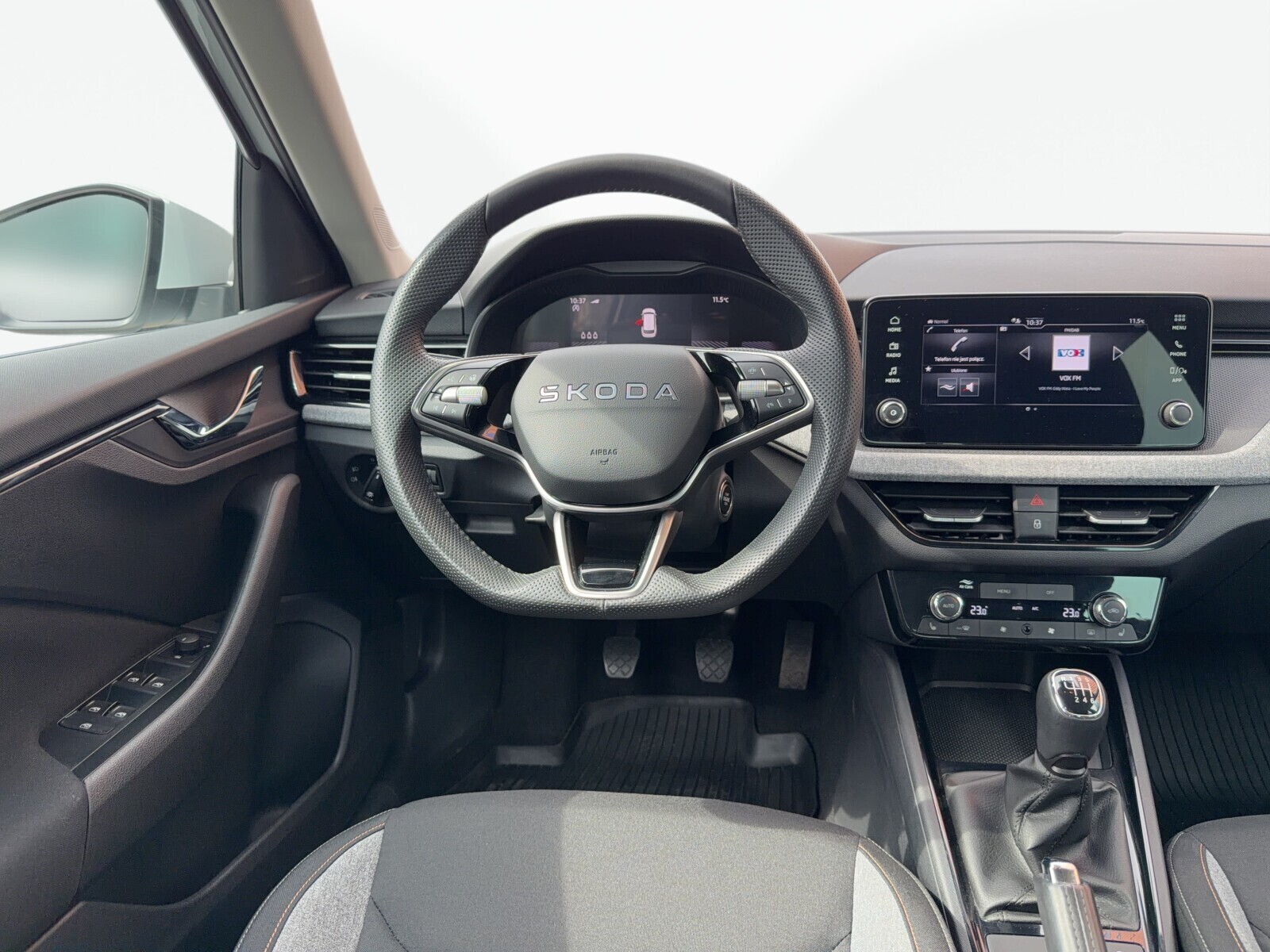 Škoda Kamiq - zdjęcie 17