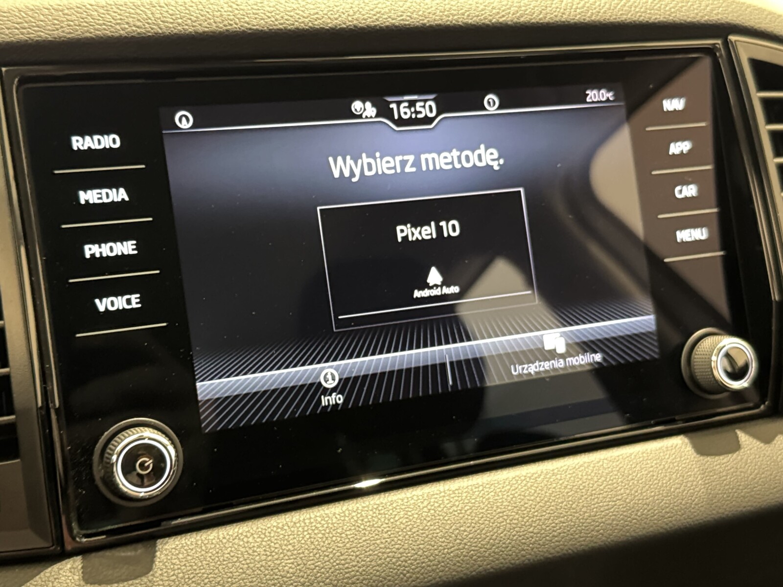 Škoda Karoq - zdjęcie 26