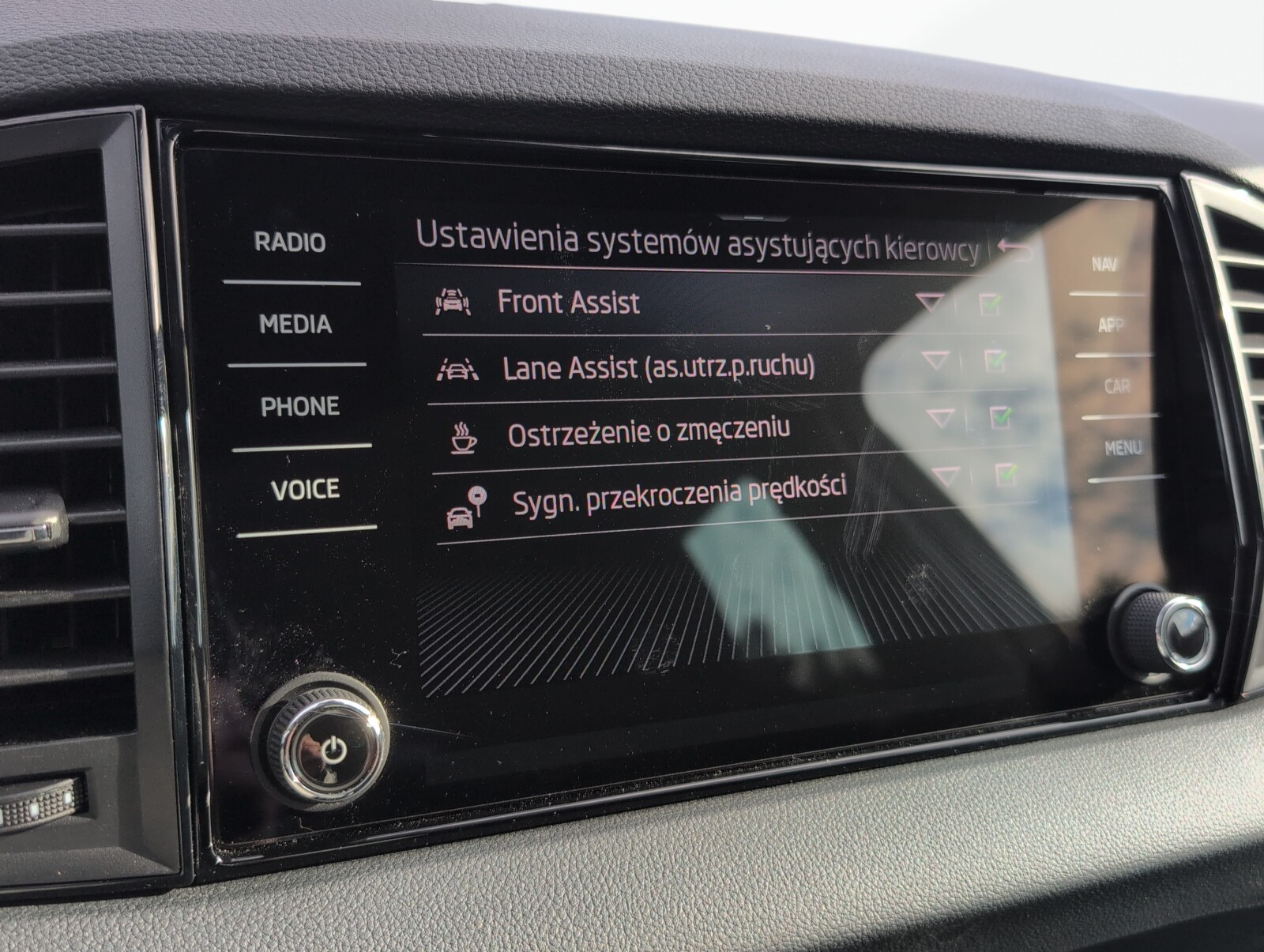 Škoda Karoq - zdjęcie 28