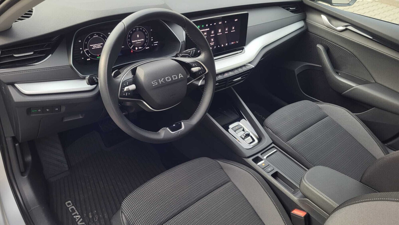 Škoda Octavia - zdjęcie 10