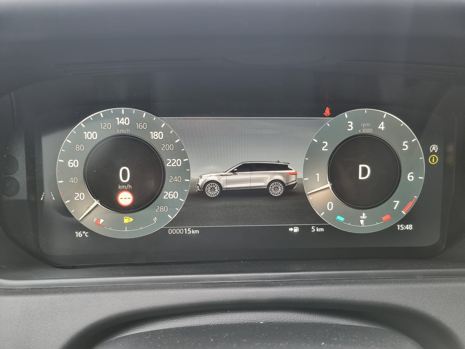 Land Rover Range Rover Velar - zdjęcie 10
