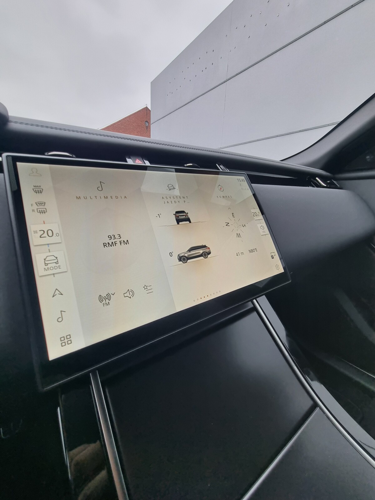 Land Rover Range Rover Velar - zdjęcie 12