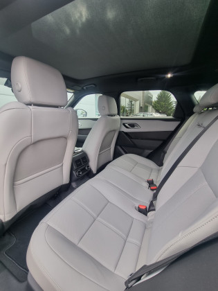 Range Rover Velar MY26 3.0 I6 400 PS AWD Auto Dynamic SE