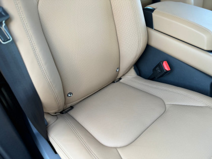 Defender MY25.5 2.0P I4 PHEV 300 PS AWD Auto X-Dynamic HSE 110