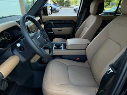 Defender MY25.5 2.0P I4 PHEV 300 PS AWD Auto X-Dynamic HSE 110