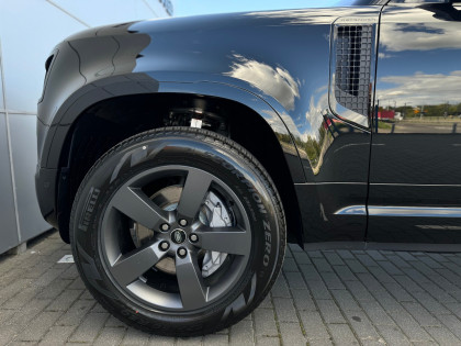 Defender MY25.5 2.0P I4 PHEV 300 PS AWD Auto X-Dynamic HSE 110
