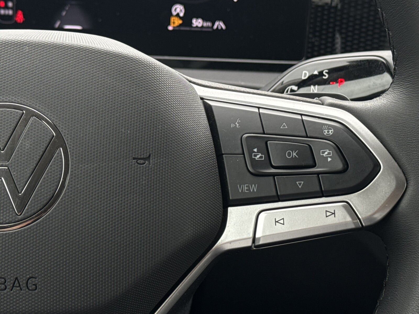 Volkswagen Tiguan - zdjęcie 18