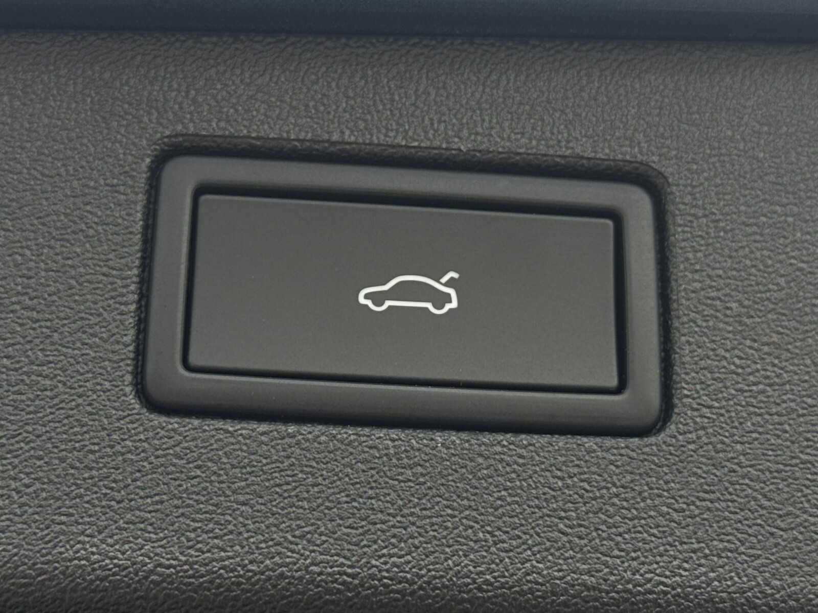 Volkswagen Tiguan - zdjęcie 35