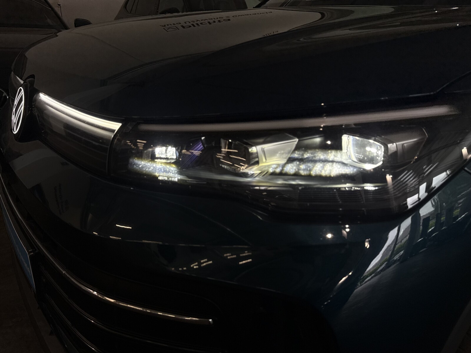 Volkswagen Tiguan - zdjęcie 37