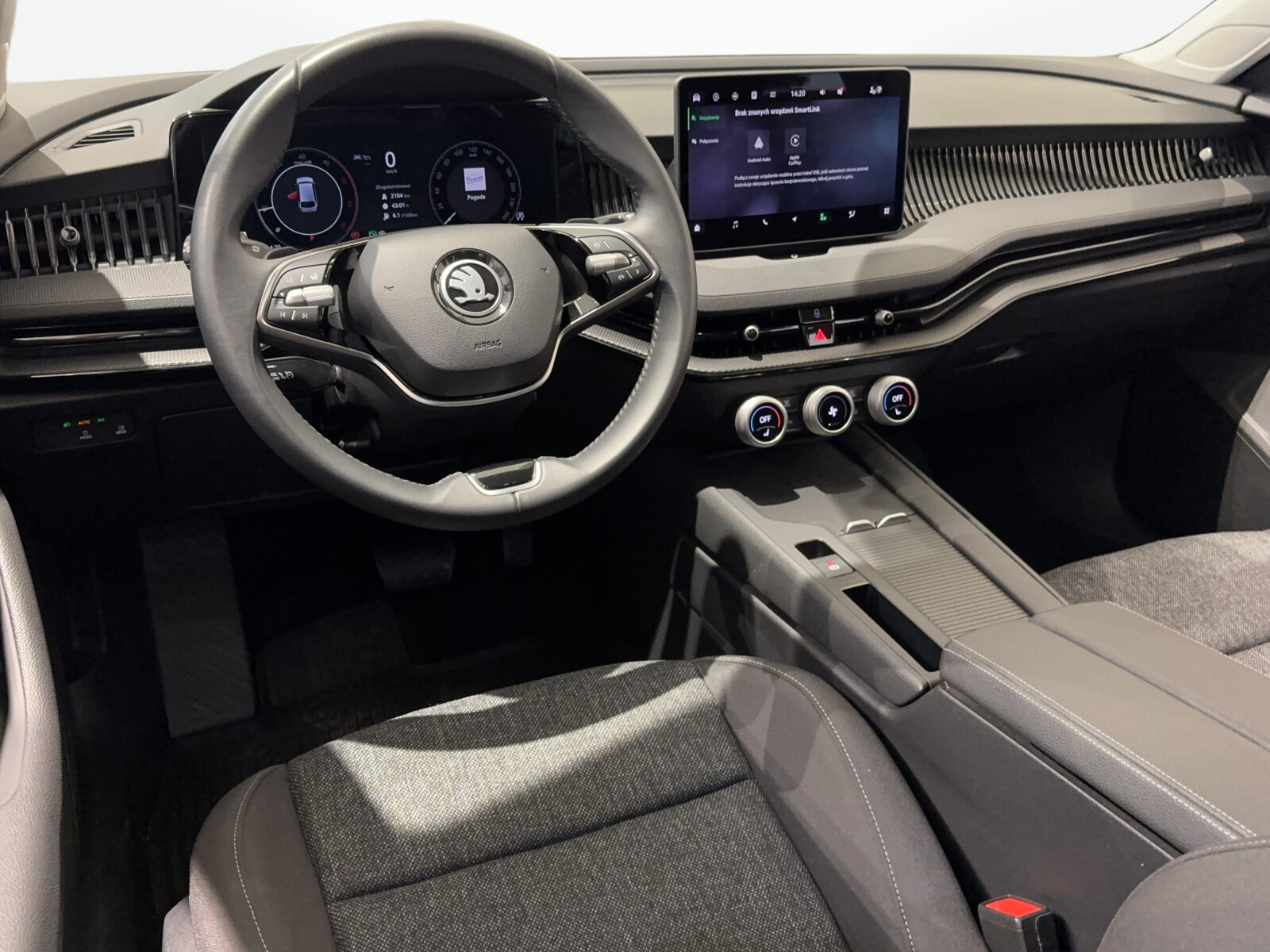 Škoda Superb Combi - zdjęcie 15