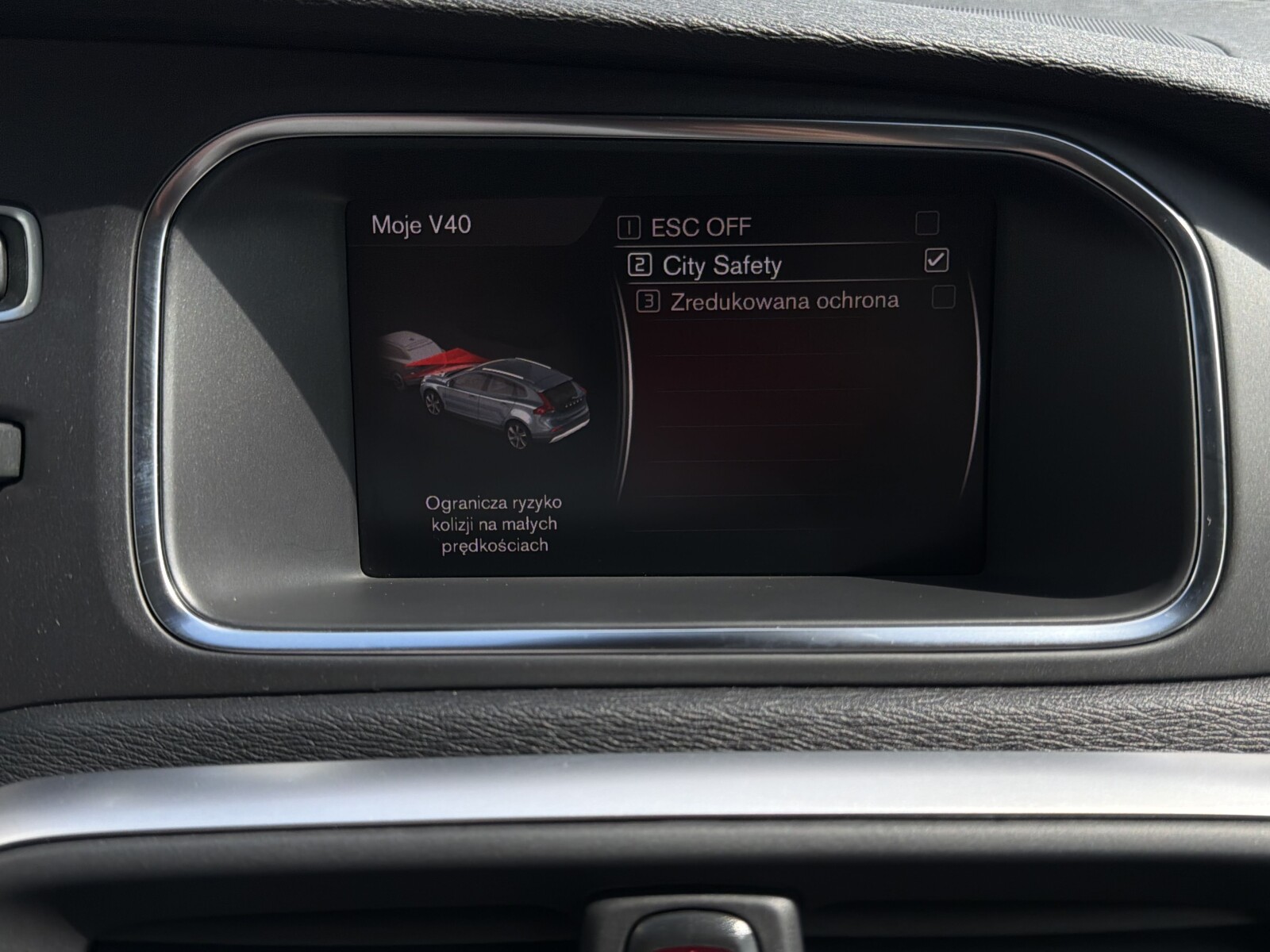 Volvo V40 - zdjęcie 26