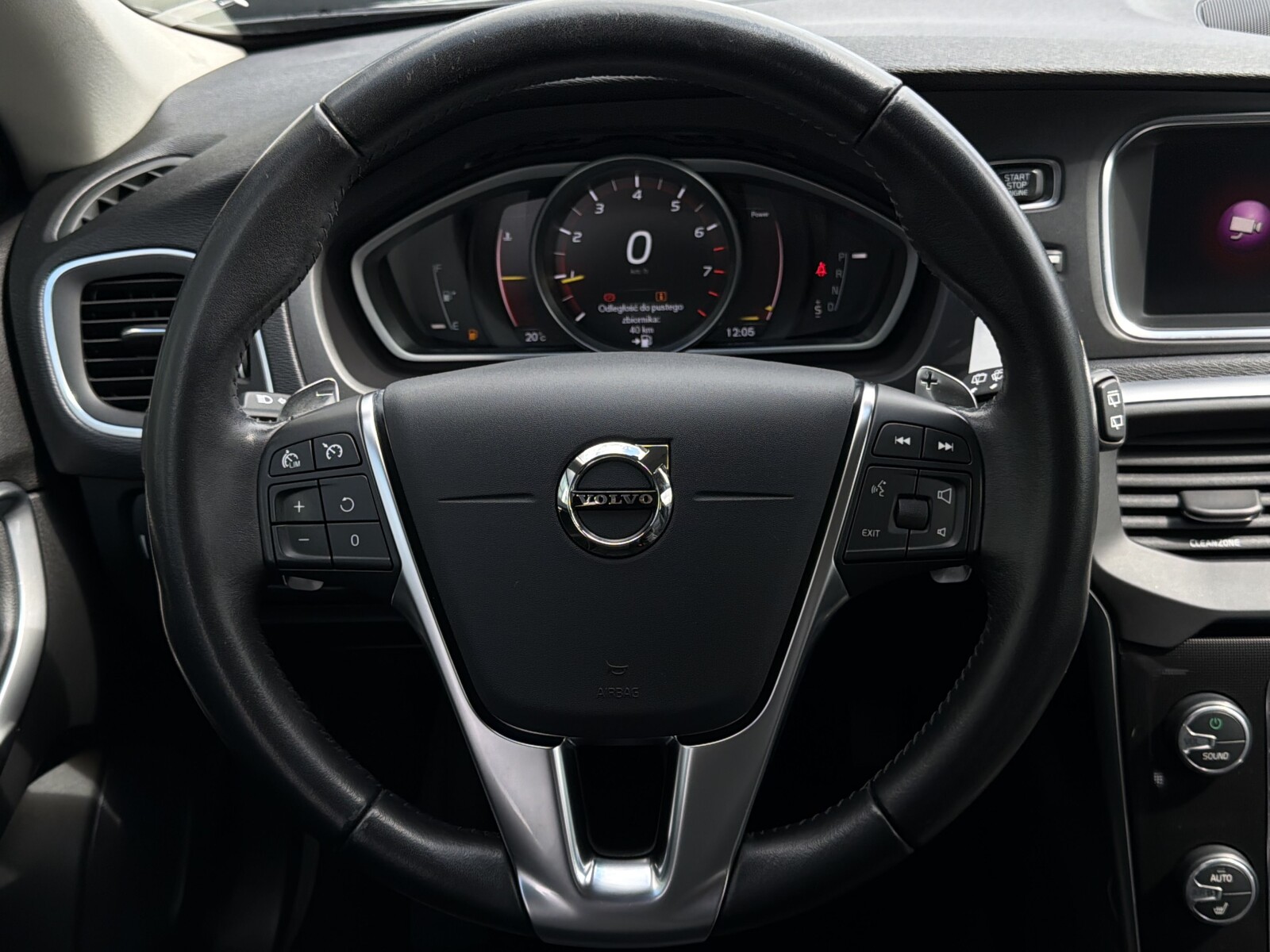 Volvo V40 - zdjęcie 13